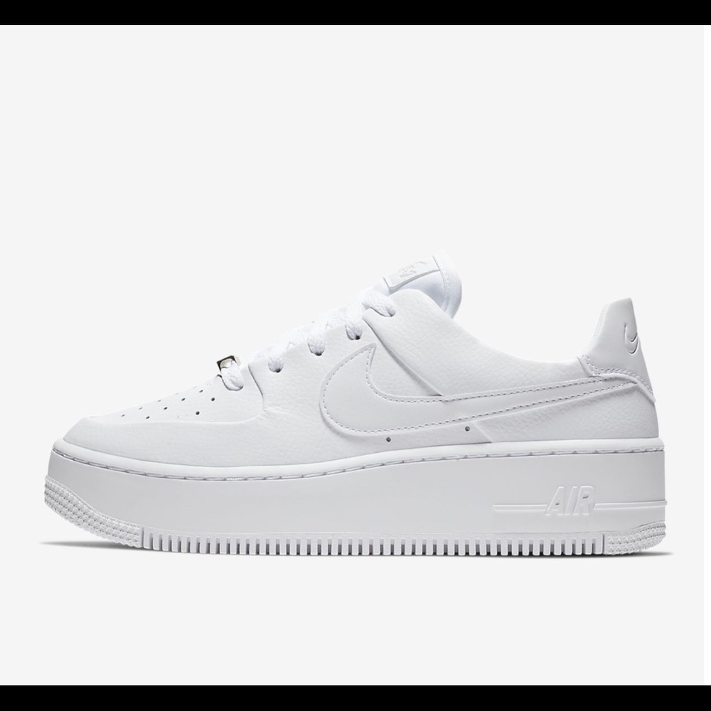 Woman’s Nike Air Force 1 Sage Low Triple White Sz8